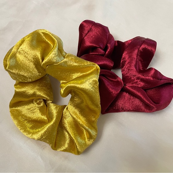 Hair Scrunchies bundle 2pcs - Picture 2 of 4